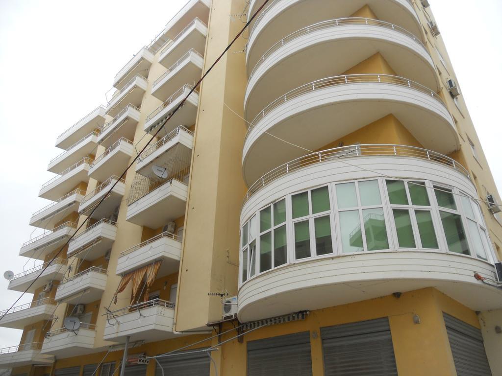 Elis Apartment Vlorë エクステリア 写真